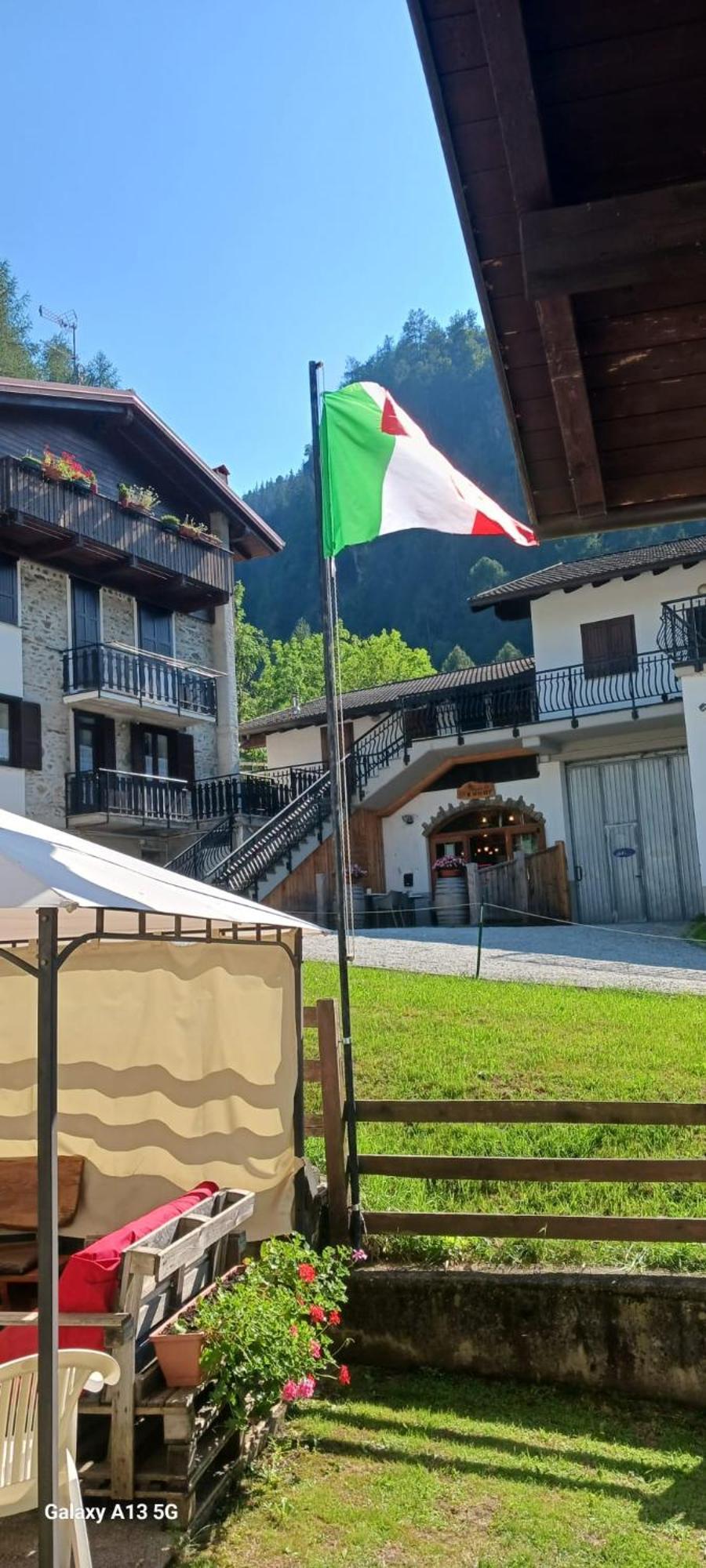 Casa Valentino Villa Corteno Golgi Exteriör bild
